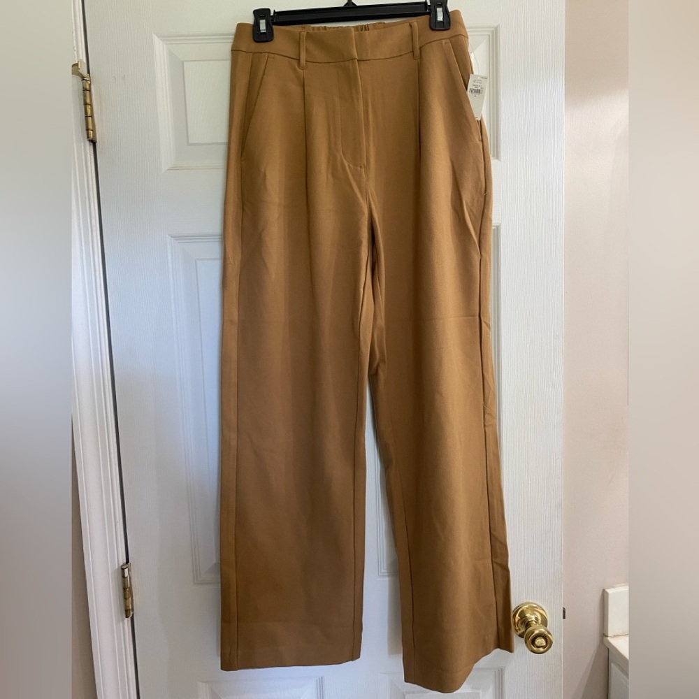 NWT - Hugh Waisted Taylor Wide Leg Trouser from Old Navy, size S, camel